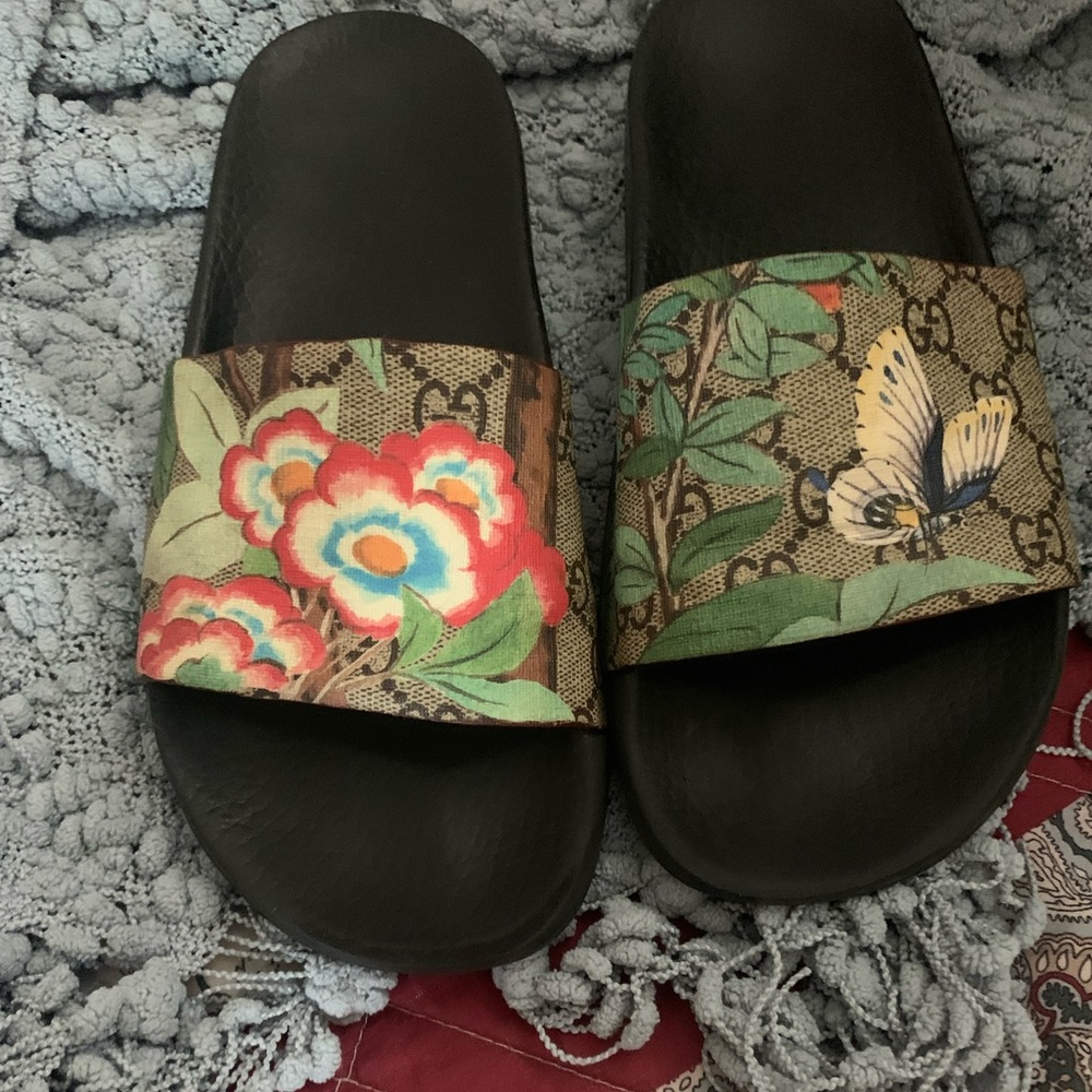 Authentic Used Gucci Slides Gem